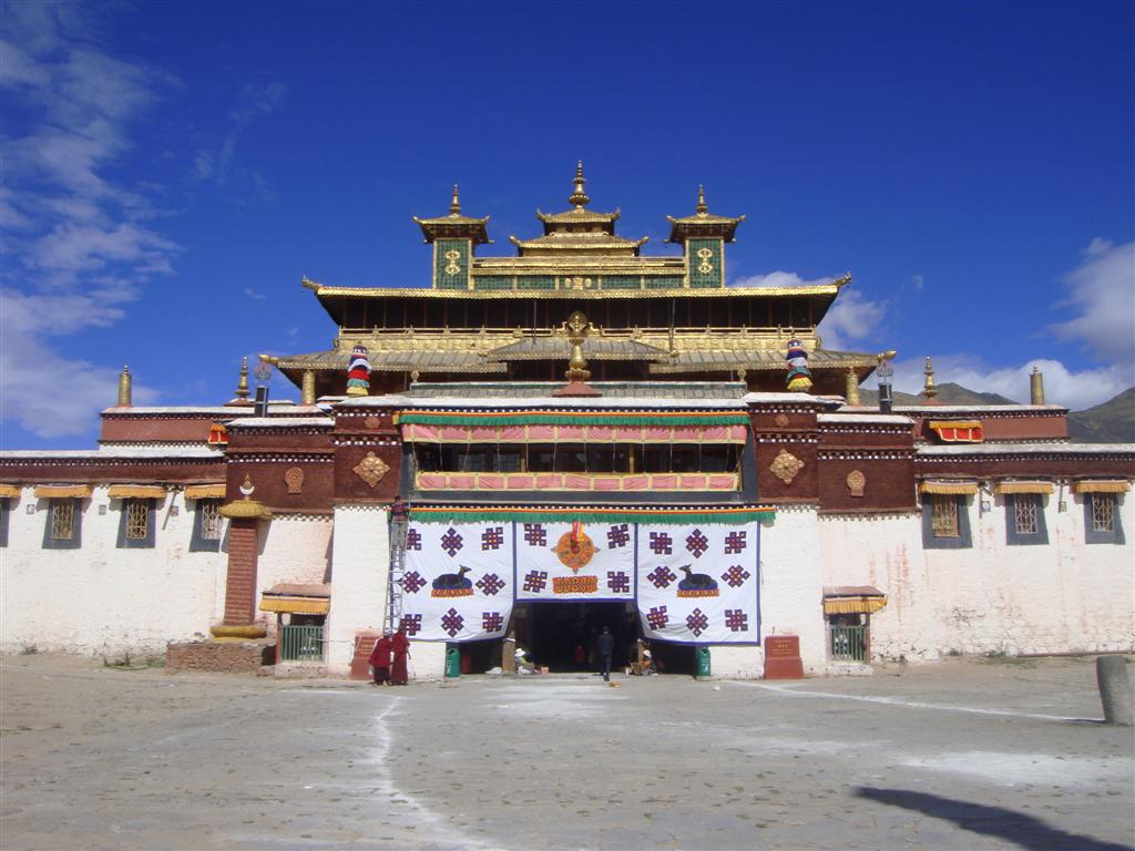 19天游遍西藏（拉萨、纳木错、山南、羊湖、日喀则、阿里、林芝、然乌湖、昌都）
